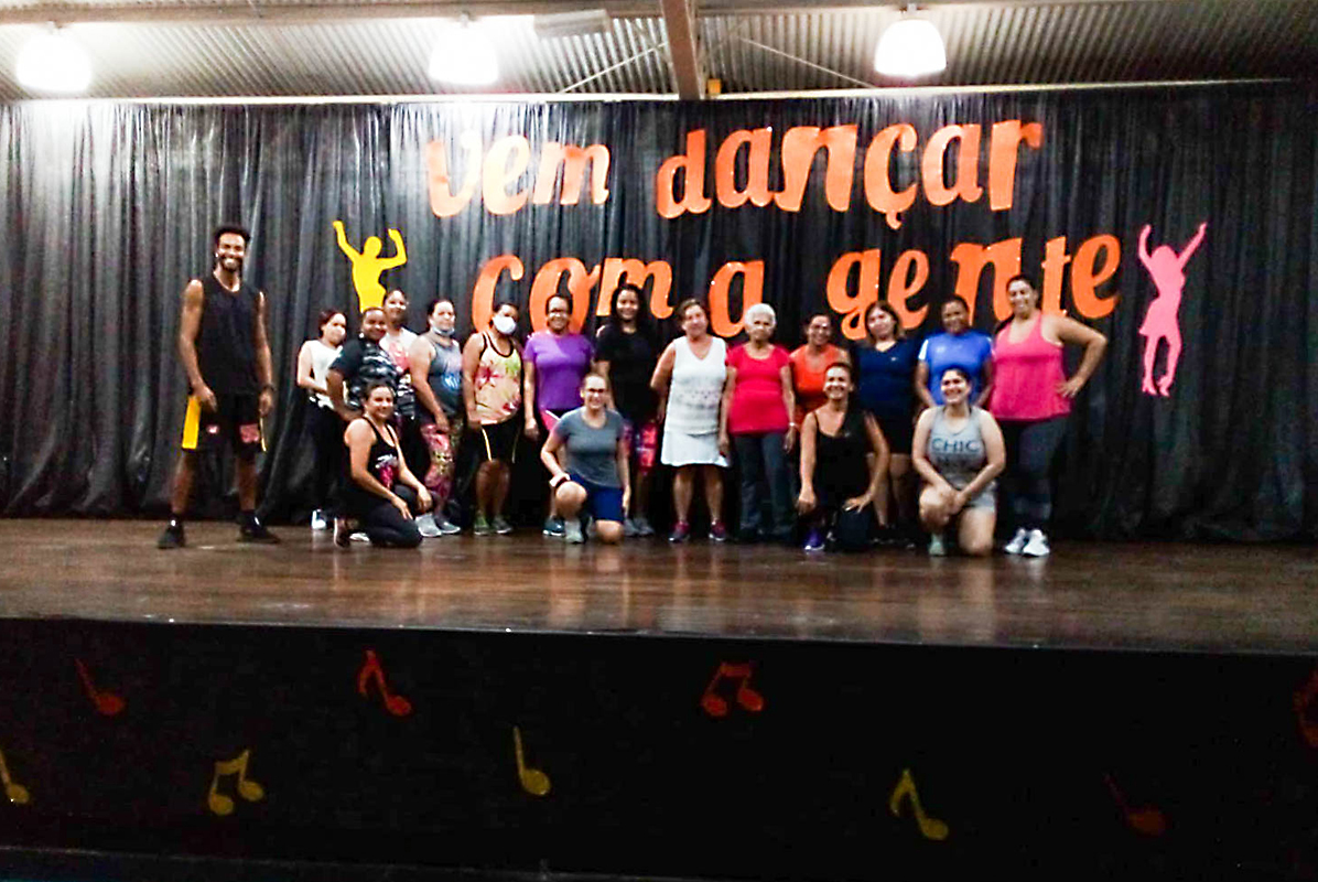 Mostra de Dança do CCPL Parque dos Camargos agitou a unidade com coreografias cheias de ritmo